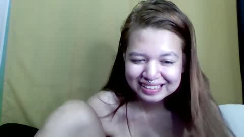 Snapshot of amanda_thomson8 chatting on 12-15-24, 01:11 Lovely Amanda online show from 12-15-24, 01:11