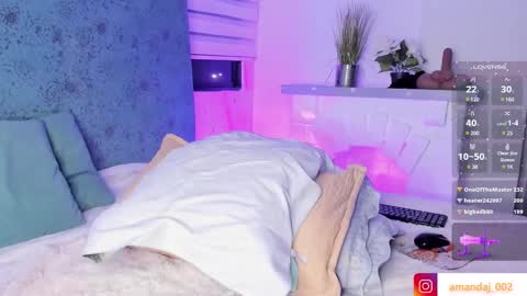Snapshot of amandajoness_ chatting on 01-15-25, 01:45 amandajoness online show from 01-15-25, 01:45