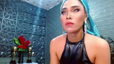 Snapshot of amandaleon chatting on 01-06-25, 12:13 amandaleon online show from 01-06-25, 12:13