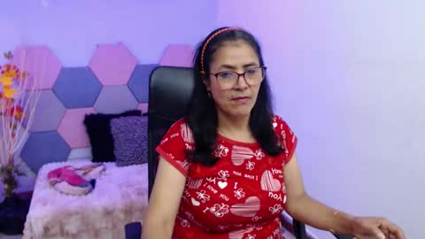 Snapshot of amandapeet chatting on 11-14-25, 08:18 amandapeet online show from 11-14-25, 08:18