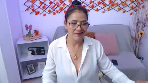 Snapshot of amandapeet chatting on 11-29-25, 06:55 amandapeet online show from 11-29-25, 06:55