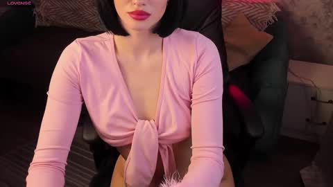 Amanda online show from 02-11-25, 04:11