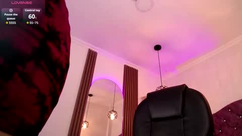 amara_davis1 online show from 09-09-25, 12:05