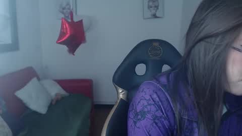 Snapshot of amara_sexy_ chatting on 02-19-26, 07:54 amara_sexy_ online show from 02-19-26, 07:54