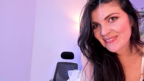 Amara Vega  online show from 02-01-25, 07:47