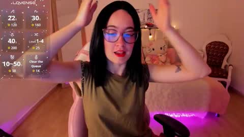 amaraa_couper1 online show from 11-20-25, 03:28