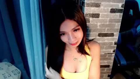 Snapshot of amarabellax chatting on 11-22-25, 08:30 BELLA online show from 11-22-25, 08:30