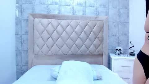 Amara Wolf online show from 11-16-25, 09:09