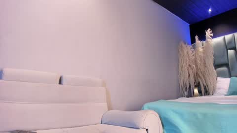 Emily online show from 01-04-25, 11:22