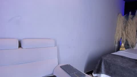 Emily online show from 01-06-25, 05:38