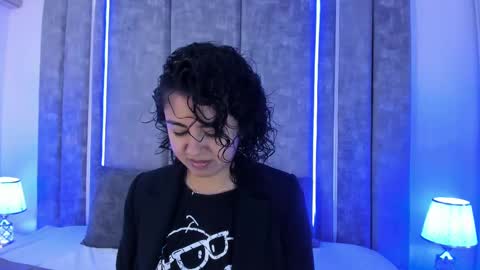 Emily online show from 03-07-25, 11:40