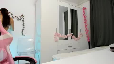 amateur_fitbabex online show from 09-12-25, 06:13