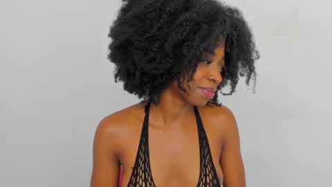 Snapshot of amatiistur chatting on 12-12-24, 10:09 Tammy online show from 12-12-24, 10:09