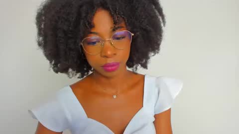 Snapshot of amatiistur chatting on 12-20-24, 05:18 Tammy online show from 12-20-24, 05:18