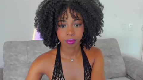 Snapshot of amatiistur chatting on 02-16-25, 05:37 Tammy online show from 02-16-25, 05:37