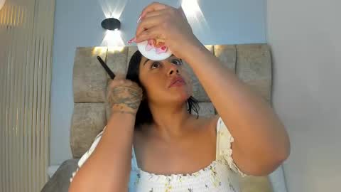 AMATISTA online show from 10-12-25, 01:54