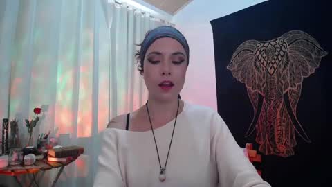 Amatista  Next stream 9 DEC 1 PM COLOMBIAN TIME  miss u and love u online show from 02-26-25, 11:41