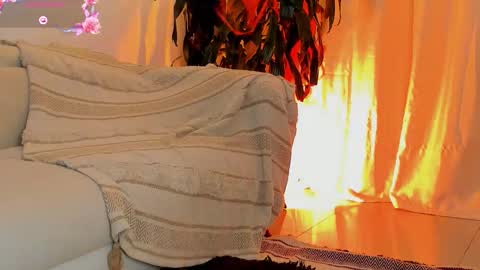 Snapshot of amatistahot1 chatting on 10-30-25, 11:49 Amatista online show from 10-30-25, 11:49