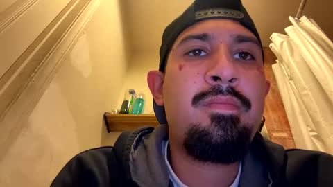 Snapshot of amature59 chatting on 01-13-25, 03:34 Jamesy online show from 01-13-25, 03:34