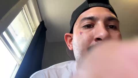 Snapshot of amature59 chatting on 01-24-25, 09:15 Jamesy online show from 01-24-25, 09:15