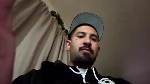 Snapshot of amature59 chatting on 01-25-25, 08:00 Jamesy online show from 01-25-25, 08:00