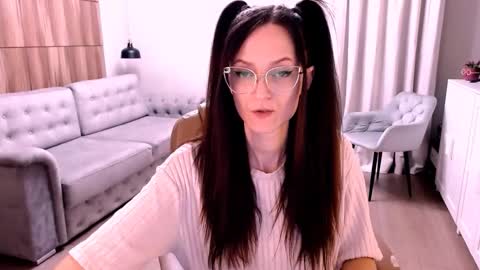 Izza online show from 10-20-25, 10:16