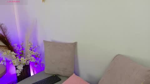 Ambar online show from 11-25-25, 04:01