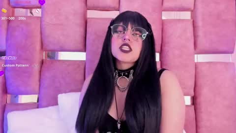   online show from 09-23-25, 07:06