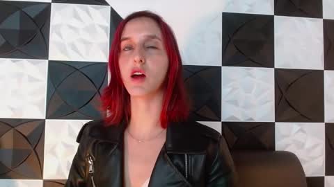 Snapshot of ambar_roux1 chatting on 02-10-25, 03:53 ambar_roux1 online show from 02-10-25, 03:53