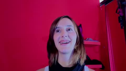 Snapshot of ambar_roux1 chatting on 10-20-25, 03:45 ambar_roux1 online show from 10-20-25, 03:45