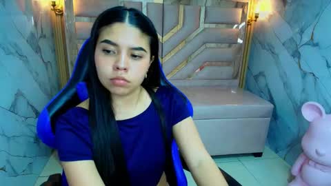 Snapshot of ambarina_r chatting on 10-24-25, 03:19 Ambarina online show from 10-24-25, 03:19