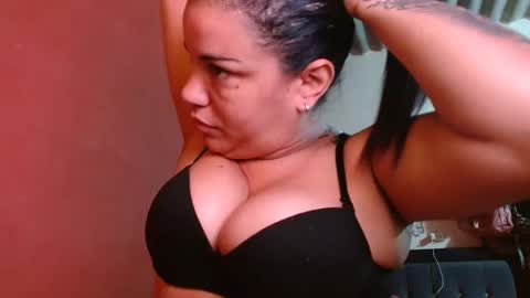 ambarmilf09 online show from 10-11-25, 03:10