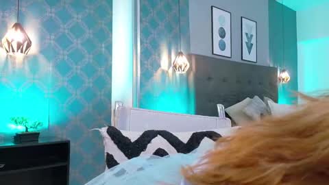 Snapshot of ambarroberts chatting on 10-29-25, 01:57 Ambar online show from 10-29-25, 01:57