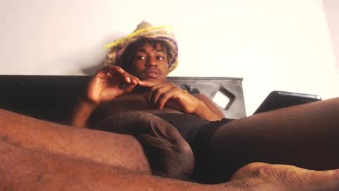 Snapshot of ambartxsex chatting on 02-17-25, 01:15 ambartxsex online show from 02-17-25, 01:15