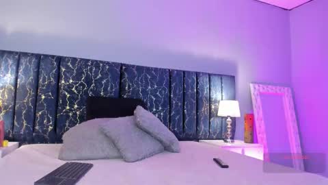  Amber  online show from 11-15-25, 06:15