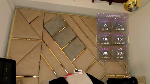 Amber  online show from 09-15-25, 01:00