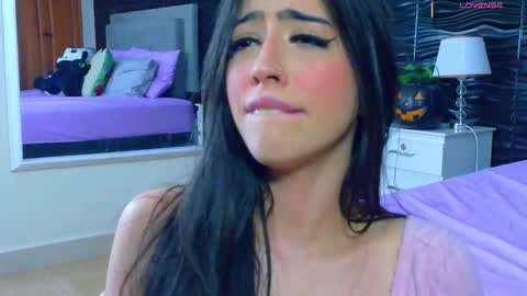 amber_bull online show from 11-21-25, 01:10