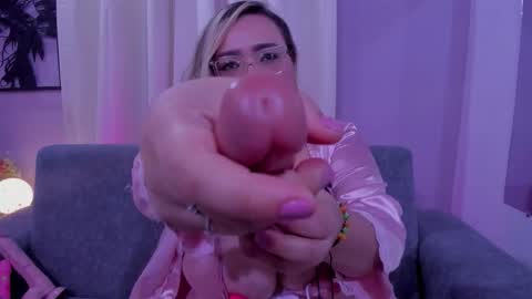 Snapshot of amber_bunnyx chatting on 09-25-25, 09:51 amber_bunnyx online show from 09-25-25, 09:51