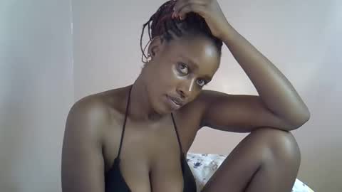 Snapshot of amber_cutie2 chatting on 10-28-25, 10:52 amber_cutie2 online show from 10-28-25, 10:52