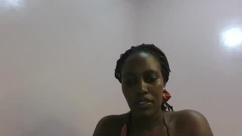 Snapshot of amber_cutie2 chatting on 11-16-25, 08:58 amber_cutie2 online show from 11-16-25, 08:58