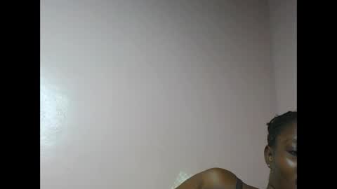 Snapshot of amber_cutie2 chatting on 02-24-26, 02:48 amber_cutie2 online show from 02-24-26, 02:48