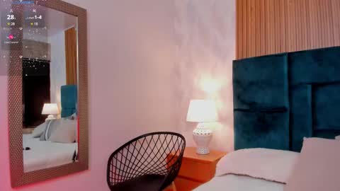 Snapshot of amber_kiss_ chatting on 02-13-26, 07:32 Emily online show from 02-13-26, 07:32