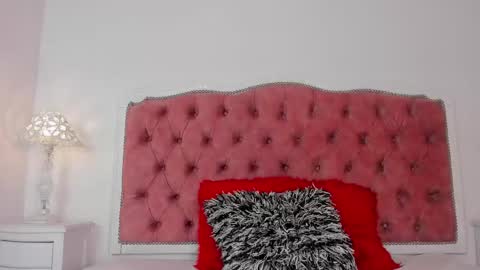 julieta  online show from 10-13-25, 01:44