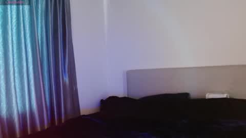 Amber online show from 09-17-25, 02:24