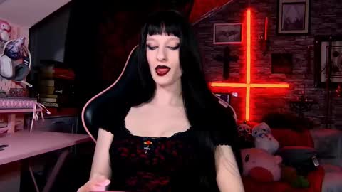 Snapshot of amberangel666 chatting on 12-19-25, 02:40 DEMONESS AMBER 666 online show from 12-19-25, 02:40