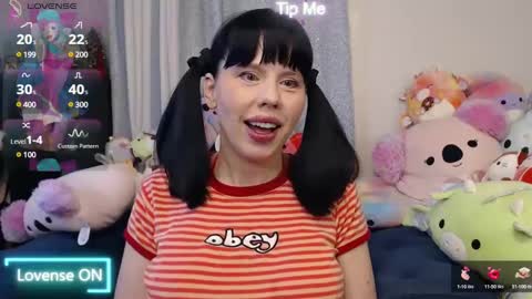 Snapshot of amberchasexxx chatting on 01-09-25, 01:02 Amber Chase online show from 01-09-25, 01:02