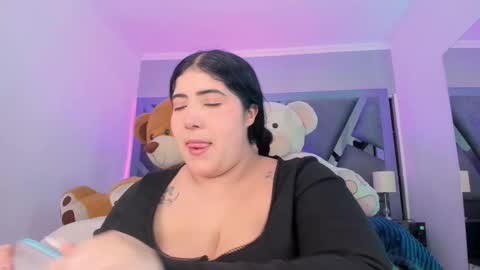 Amber  online show from 10-10-25, 12:04