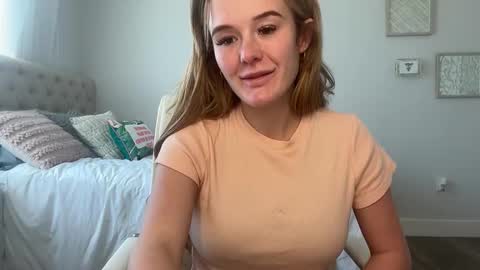 Snapshot of amberjayxox0 chatting on 10-27-25, 08:13 Amber online show from 10-27-25, 08:13