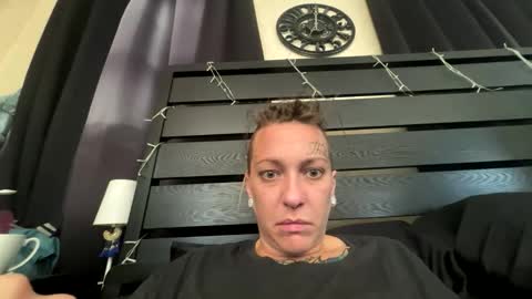 Amberneddie online show from 10-29-25, 03:58