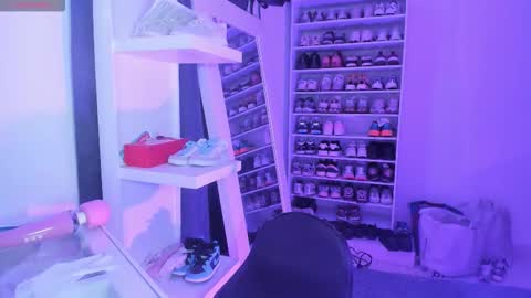 Amber online show from 02-02-26, 03:22